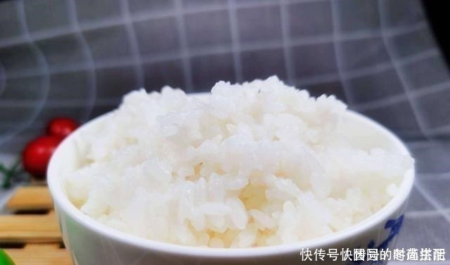 大米的天敌被发现，煮米饭的时候加点它，米饭软糯香甜，晶莹剔透