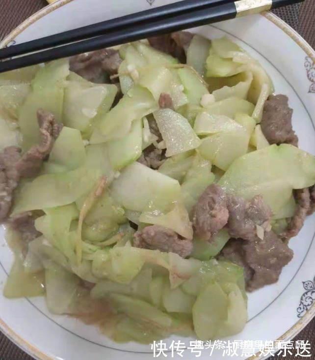 体重|这菜深冬要多吃,隔天排出宿便,口臭没了,软化血管,体重降了