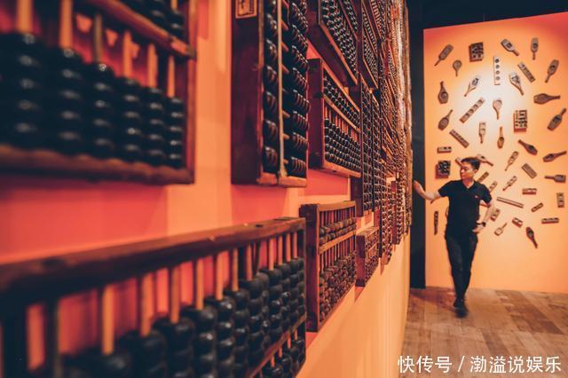 美国男子来华留学,收藏10万件中国古董,40年后身家轻松过亿