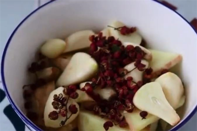 想吃麻辣冒菜不用买,手把手教你在家做,一做一大锅不够吃