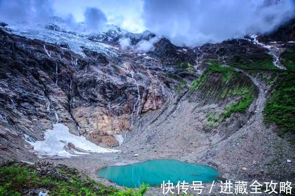 徒步|深藏在冰川雪山怀抱之中的雨崩，人们说这里的徒步是史诗级的