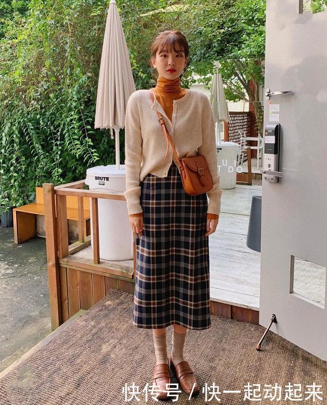 乱穿|不要乱穿基础款,通过针织衫+半裙解析细节,每条都是重点