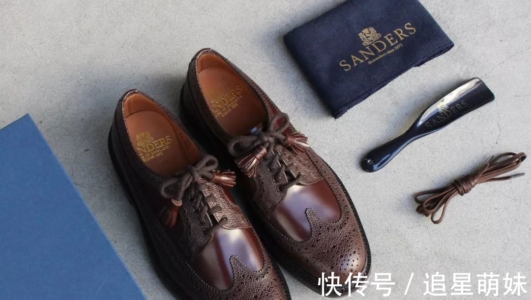 鞋履 既能“正式”，也能“随意”的 Sanders