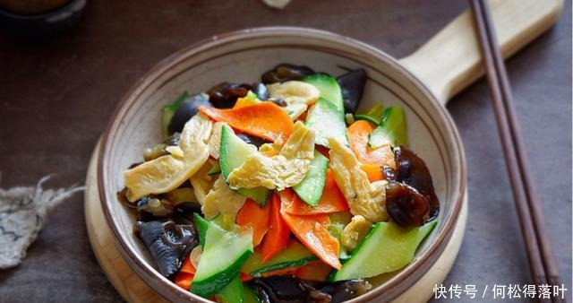 冬天,宁可少吃猪肉,也别错过这菜,营养互补,好吃还不长胖