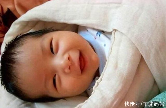 父母|孩子的“睡姿”能暗示“性格”?若你家娃是第一种，父母偷着乐吧