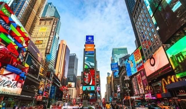 国金中心|中国头号包租公坐拥15645套房产,每年收租300亿,却少有人知道他