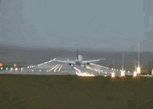 飞机起降|机场告别，为什么不能说“一路顺风”？