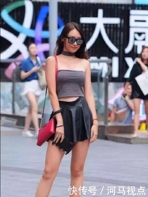 街拍 美女苗条身材,高贵气质,风韵十足