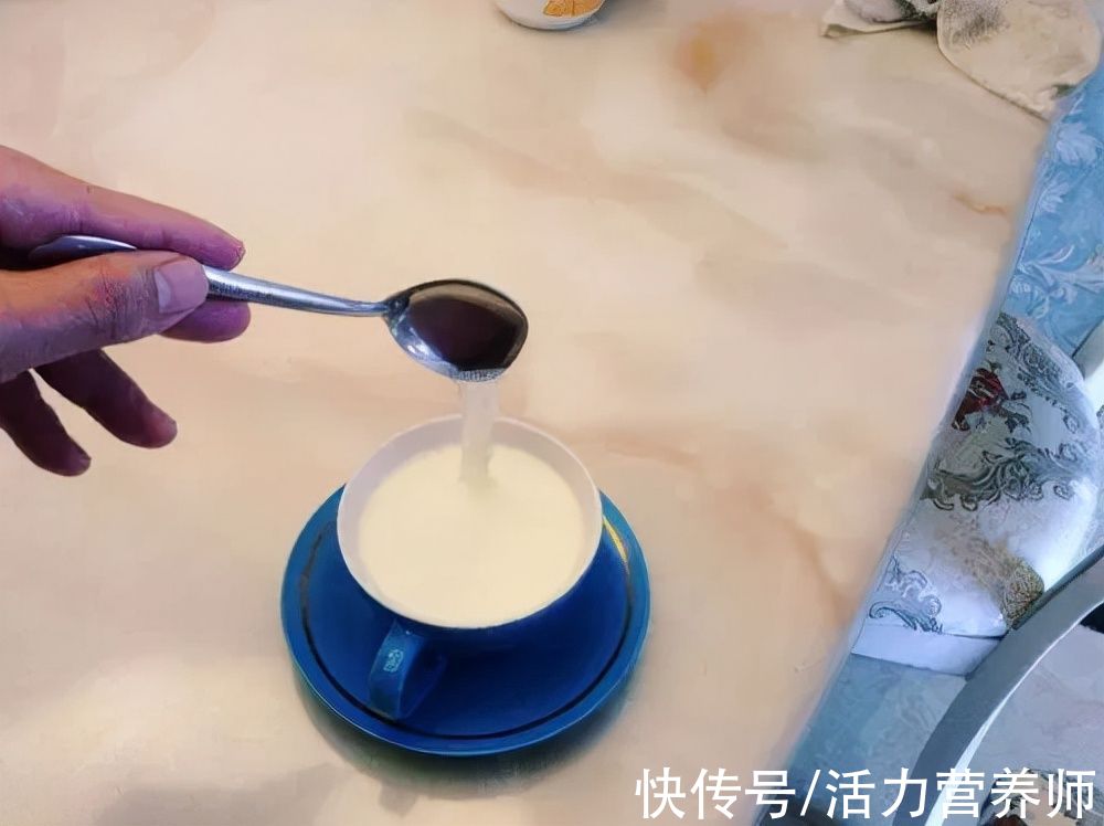 早餐不能喝咖啡、吃油条？营养师：想健康吃，可以选择这3种食物