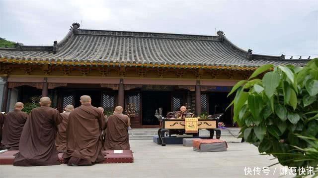 我国最清贫的寺庙，不许香客们捐钱，僧人每天睡4小时只吃一顿饭