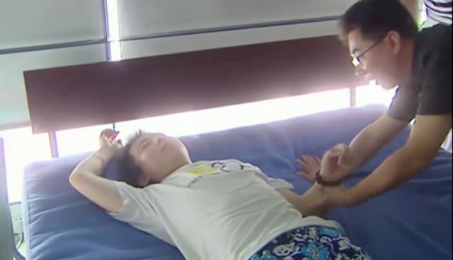 《变形计》众生相:走红的、网暴的,还有逝去的!