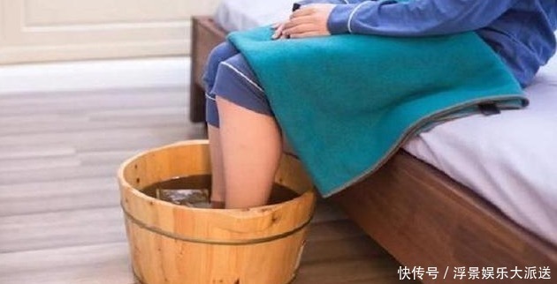 湿热|湿气重的人,脸上会发出3个信号,去除湿气,做三事、按四穴