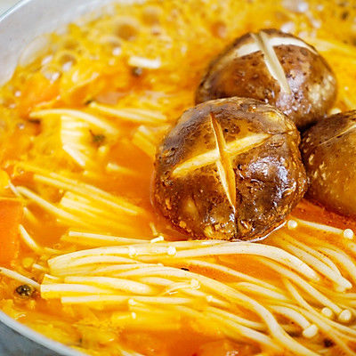 香辣鲜菇蕨根粉｜热气腾腾幸福感