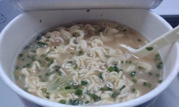 失败|康师傅的《最失败》面,你可以看到有“猫腻”的名字,喜欢吃的都是真正的食客