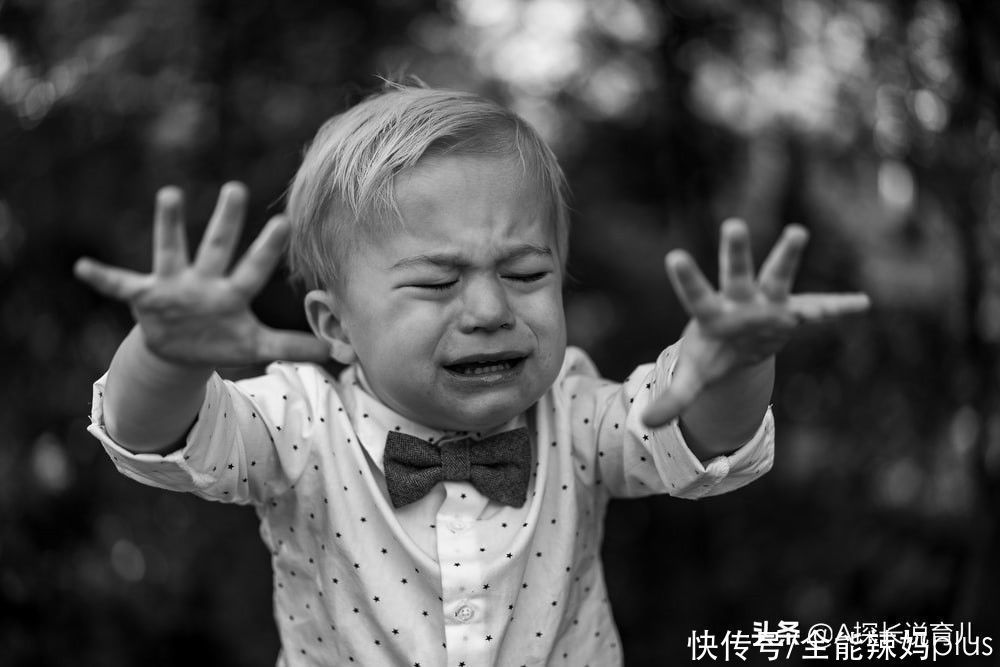 妈妈|为啥孩子被骂哭,一分钟后就不“记仇”了?真相让无数父母心酸