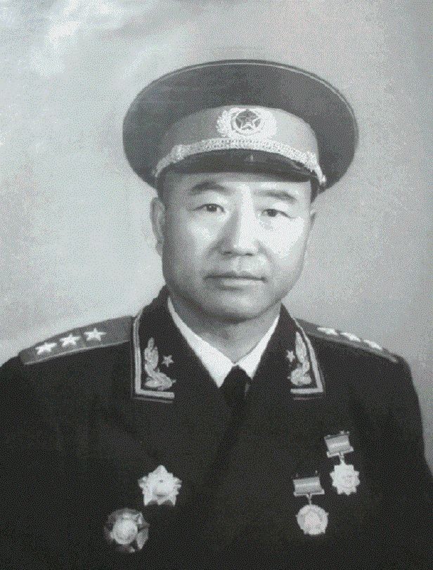 之中|57位上将之中，只有10位没有同时荣获三枚一级勋章，他们都是谁？