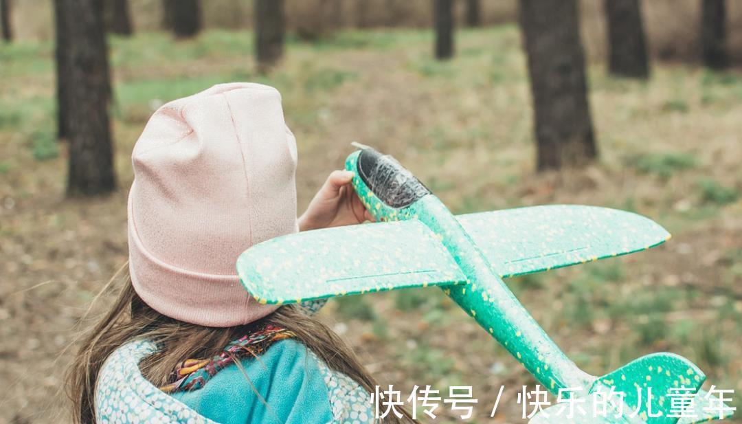 家长|“妈妈,我们怎么不坐头等舱”穷和阿Q不严谨,睿智的家长这样答