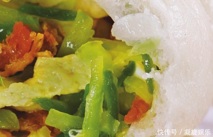 用这菜包包子,花不了几块钱,比纯肉的还好吃,隔几天就要蒸一锅