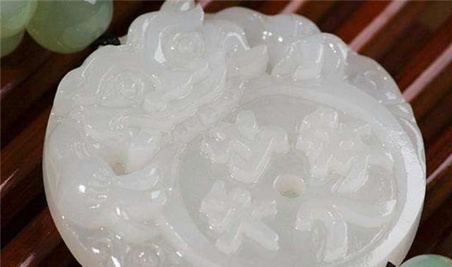 玉石!古代“九窍塞”真的有用?皇帝驾崩频频选择,来看皇帝咋做