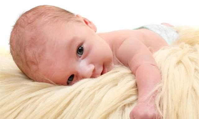 月龄|3月龄以下的宝宝养育口诀:少抱多躺不摇晃,勤洗勤擦三不要