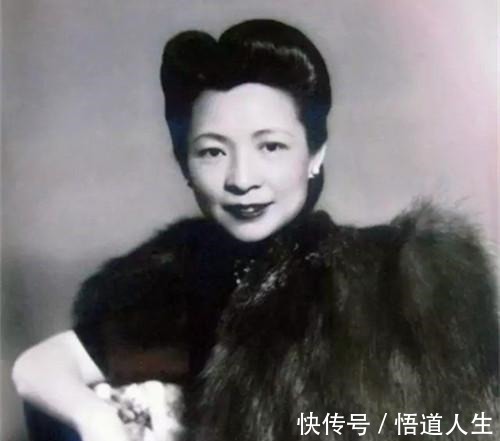 第一任丈夫&同样是富养的女儿,为何一个成为爆款女王,一个被世人吐槽!