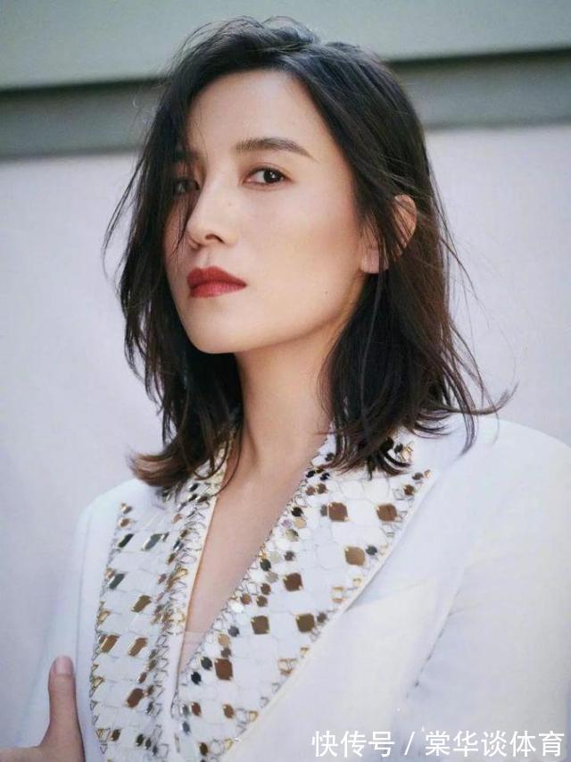 女人|45岁左右的女人,过年别再烫“大妈卷”!试试这3款发型,好看