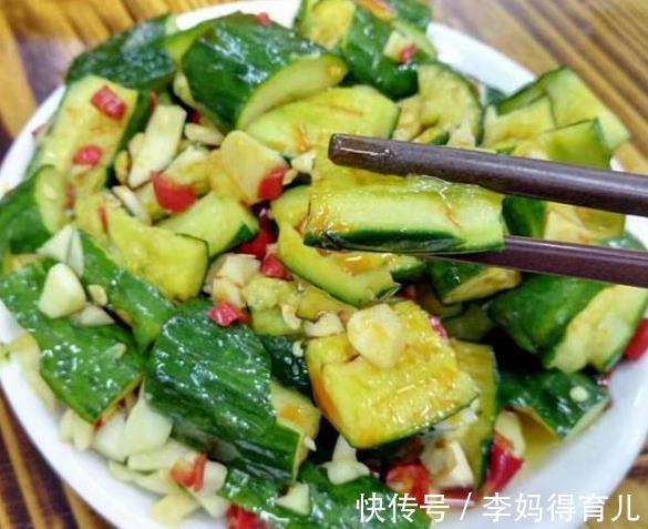 大厨|做凉拌黄瓜，最忌直接加盐！大厨教你正确做法，酸脆可口特入味！