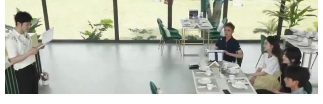 成员|《中餐厅5》成员介绍，姚安娜16个字评价高，龚俊却只有2个字
