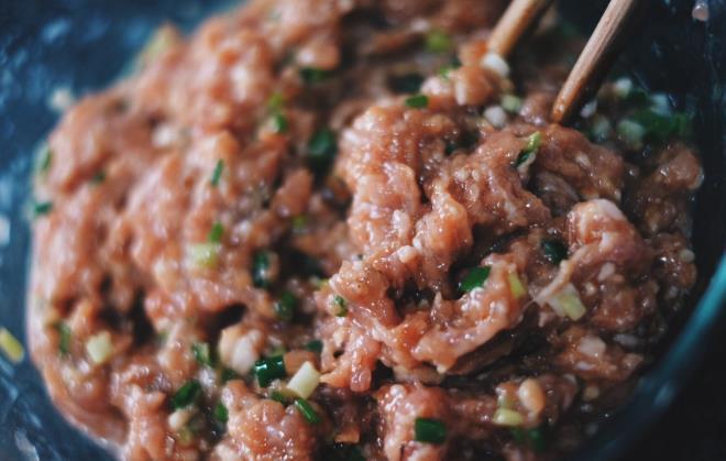 料酒|调饺子馅时,牢记“4点技巧”和“2不放”,不管调什么馅都适用