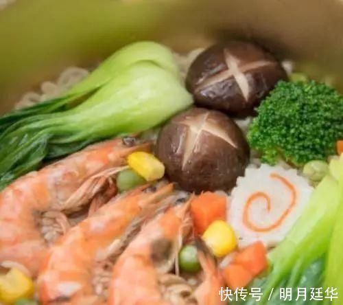 “汤最好喝”的3款泡面,康师傅落榜,网友我能把它吃“破产”