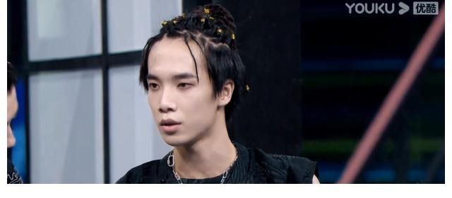 《這就是街舞》，2輪復(fù)賽10人淘汰，核興舞器意外墊底