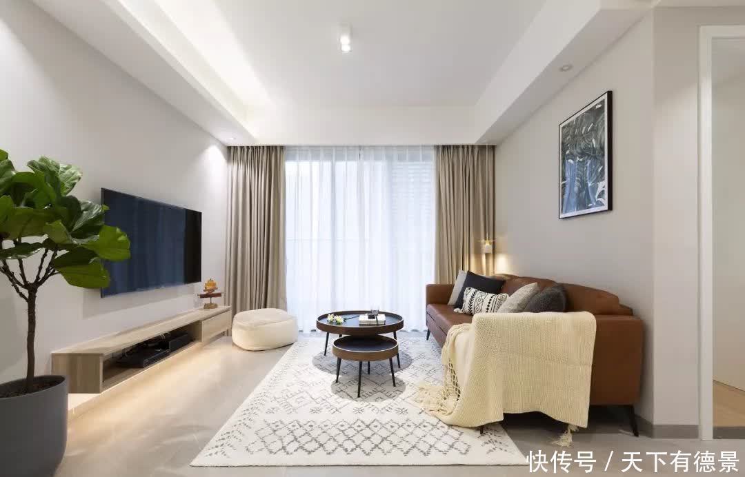 书房|79平现代两室,入户阳台改书房,厨房玻璃墙,让空间视觉翻倍