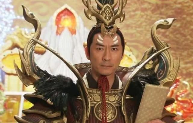 从石头里面蹦出来的有四人,为何孙悟空最弱你看其他几人啥身份