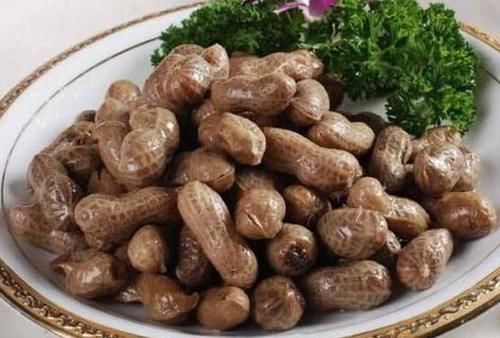 水煮花生的營養(yǎng)價值 新鮮花生的營養(yǎng)是食用價值