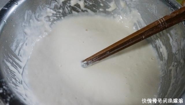 韭菜和它是绝配,不出汤,味更鲜,比韭菜鸡蛋的好吃,还不用活面