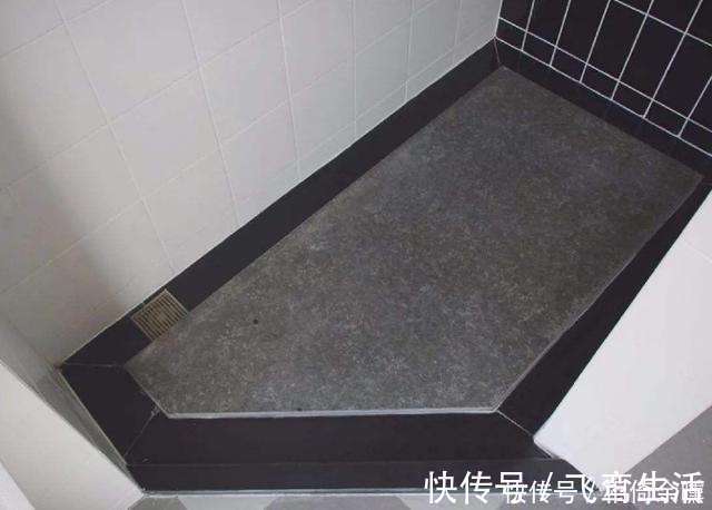大理石|卫生间地面不要再贴瓷砖了,头次见有人这样设计,下水快又防滑