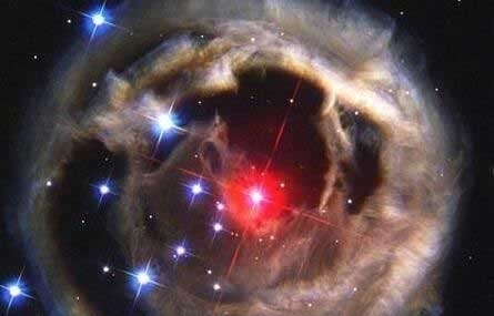 宇宙间这些巨型星体只比盾牌座UY小一点点,但这个星体却是个例外