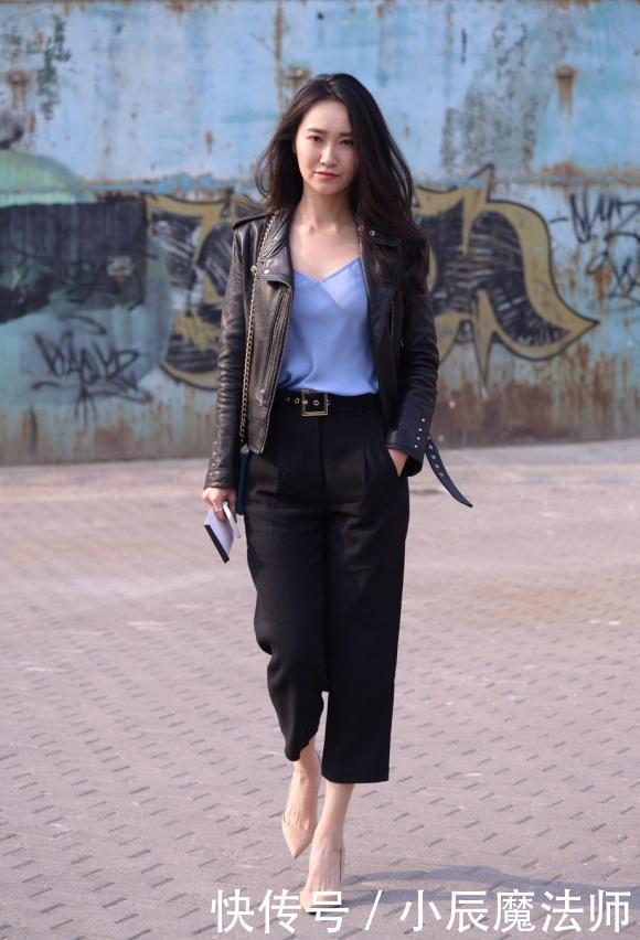 机车|机车皮衣也能穿出优雅女人味,搭配七分裤,美丽到酷