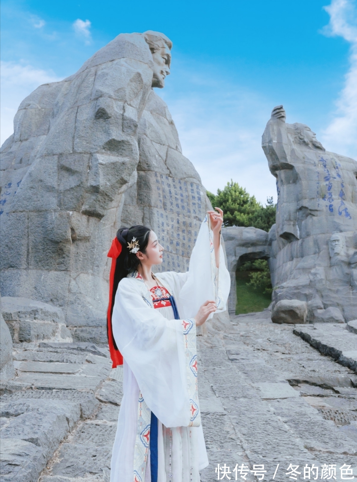 南枝&七绝·十四首丨回眸闲暮偏贪酒,醉了腹中诗几篇?