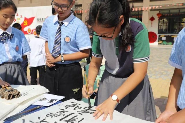 定了！这所学校免费对外开放，就在本周日！