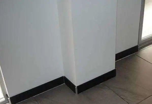 脚踢线|装脚踢线已经过时了，现在越来越流行用它代替，耐用省钱美观！