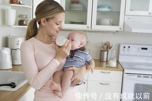 喂食|还在追着喂饭?爸妈不妨做好4件事,让孩子爱上自己吃饭