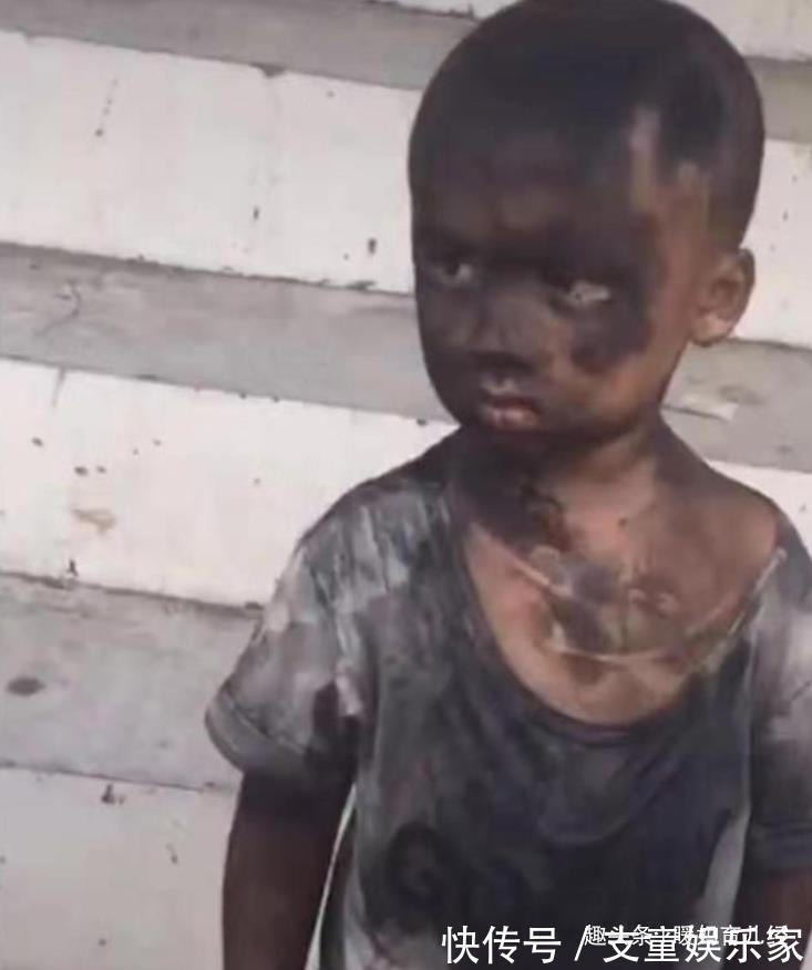 亲妈|幼儿园放学,两个孩子始终无人认领,直到最后亲妈才认出孩子