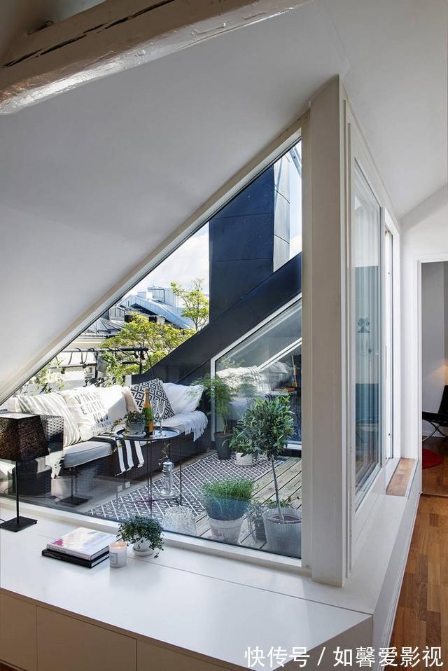 斜坡|阁楼斜坡难利用?看我朋友多艺高人胆大,室内室外打通白得一露台