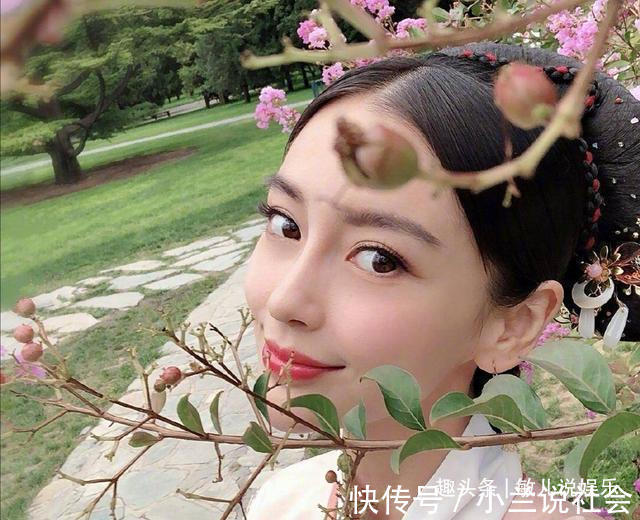 和baby共用造型師楊穎新節目聚焦素人,重回綜藝界挽回路人緣