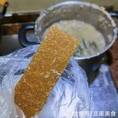 绿豆|夏日糖水必备-绿豆沙我家吃了十年，竟然还没吃腻