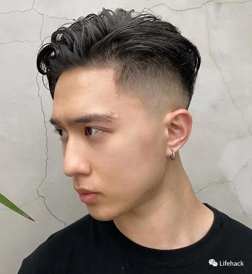 今夏最流行的男士发型趋势，帅掉渣儿了