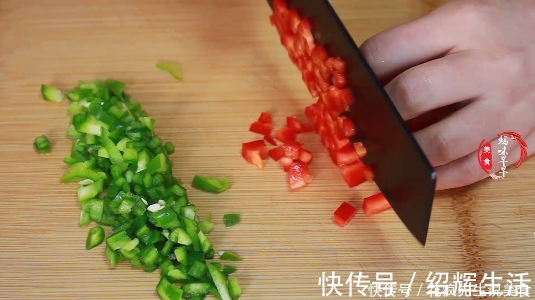 花菜|花菜怎么做才营养?教你正确方法,不用炒不用蒸,上桌就抢光