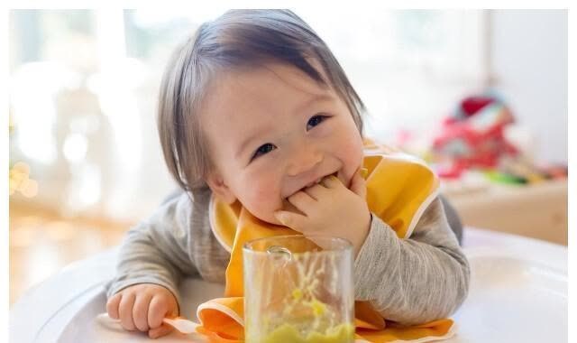营养物质|儿科医生推荐:0-1岁宝宝喂养知识大全40条,建议父母收藏