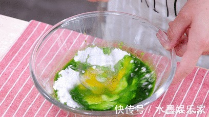 卷一卷,居然好吃到飞起!营养密度翻几倍,软嫩酸甜、增进食欲